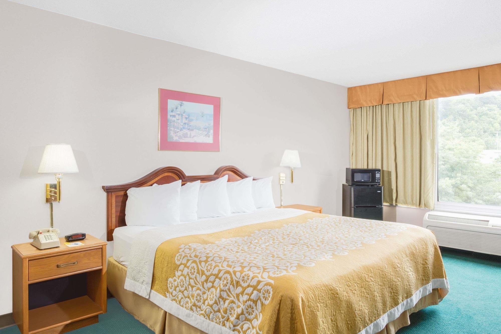 Days Inn By Wyndham Кембридж Экстерьер фото